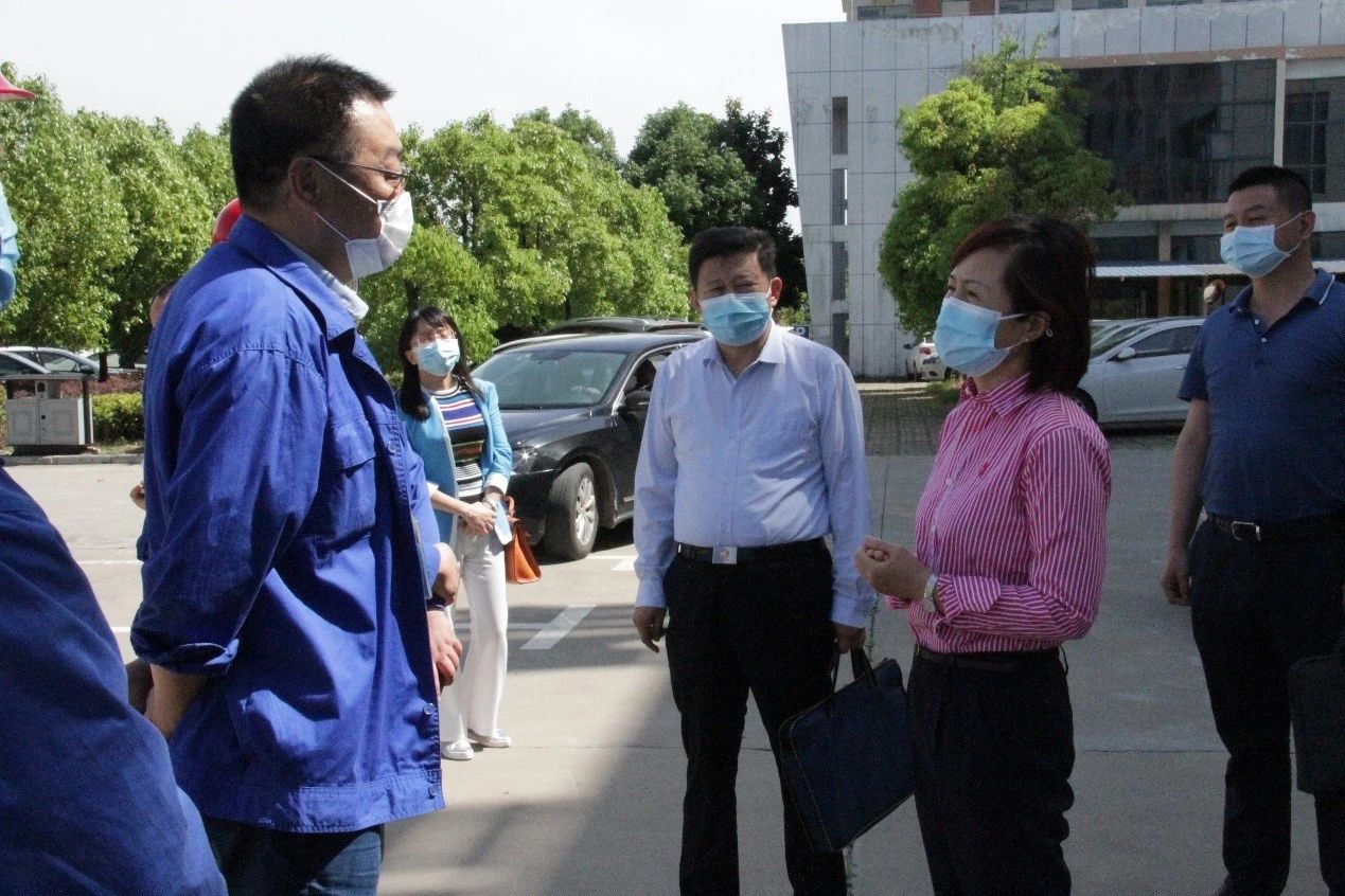 湖北省自然资源厅副厅长夏亚灵一行莅临万象城平台重工走访调研